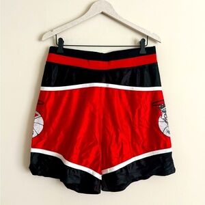 Vintage Wilson Basketball Shorts Bulldog Hoops Graphic Red Black Mens 34